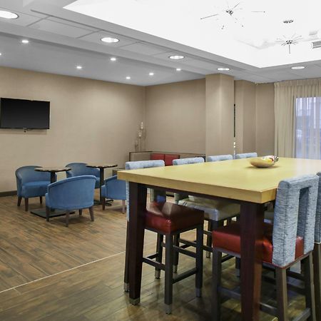 Hampton Inn Chicago Elgin/I-90 Zewnętrze zdjęcie